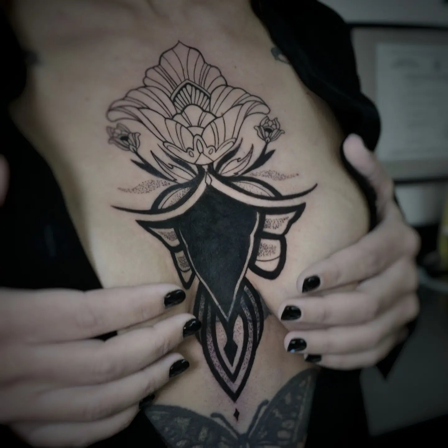 galerie tatuaje top notch tattoo roman - tatuaj alb-negru